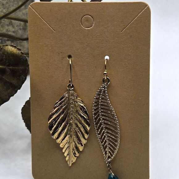 "5/$25" Goldtone Faux Turquoise Necklace & Mismatched Feather Dange Earrings - Picture 7 of 11